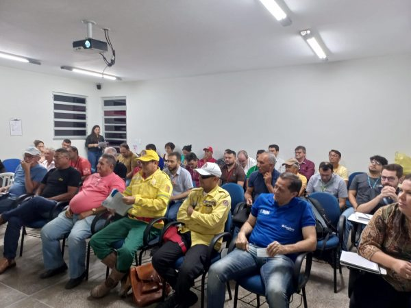 Sertões de Crateús: Comitê avalia operação 2022.2 dos açudes da Bacia e conhece Campanha de Regularização de Usuários de Água