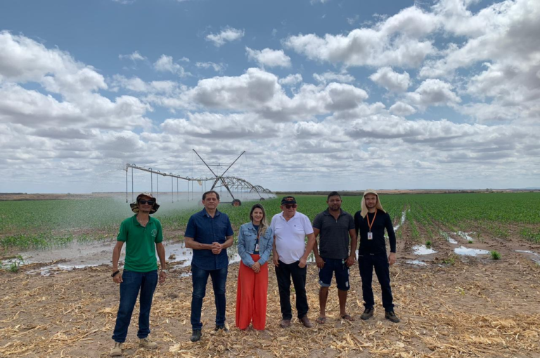 Comissão de Acompanhamento da Operação do açude Realejo realiza visita técnica aos pivôs centrais (Mucambo, São Gonçalo e Curralinho)