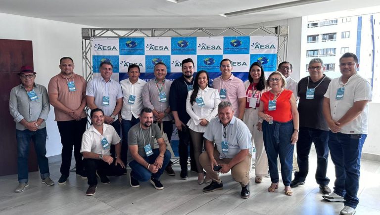 Comitê dos Sertões de Crateús participa do I ERCOB Nordeste para discutir desafios para gestão das bacias hidrográficas da região