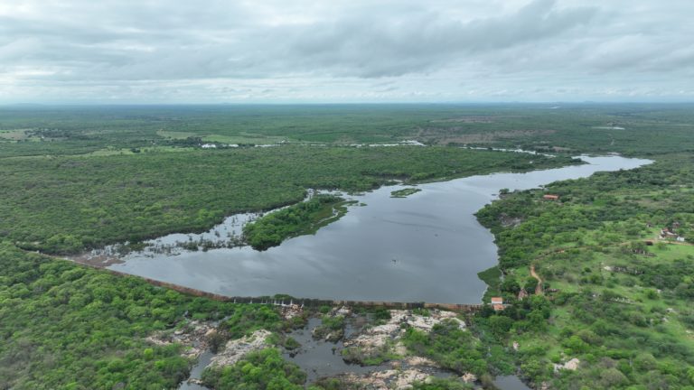 Cogerh informa sobre operação dos Açudes Carnaubal e Barragem do Batalhão, em Crateús, para usuários de água