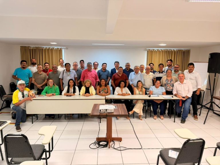 CBH Sertões de Crateús participa da 2ª Reunião Ordinária do Fórum Cearense de Comitês de Bacias Hidrográficas, em Fortaleza